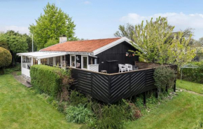 Nice Home In Faxe Ladeplads With Wifi, Faxe Ladeplads